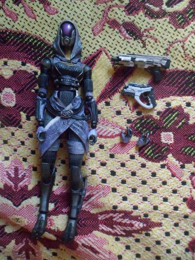 Mass Effect 3 - Mass Effect Play Arts Kai - Tali'Zorah vas Normandy - обзор